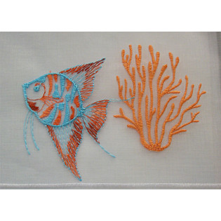 Petit rideau blanc brodé motif poisson et branche de corail