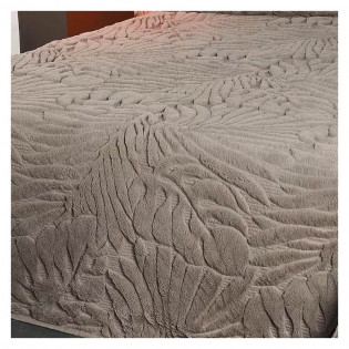 Dessus de lit GRAZIA uni gris motif en relief détail du motif du plateau